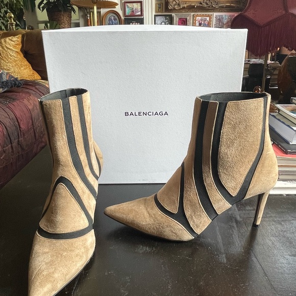 Balenciaga suede ankle boots - Picture 3 of 5
